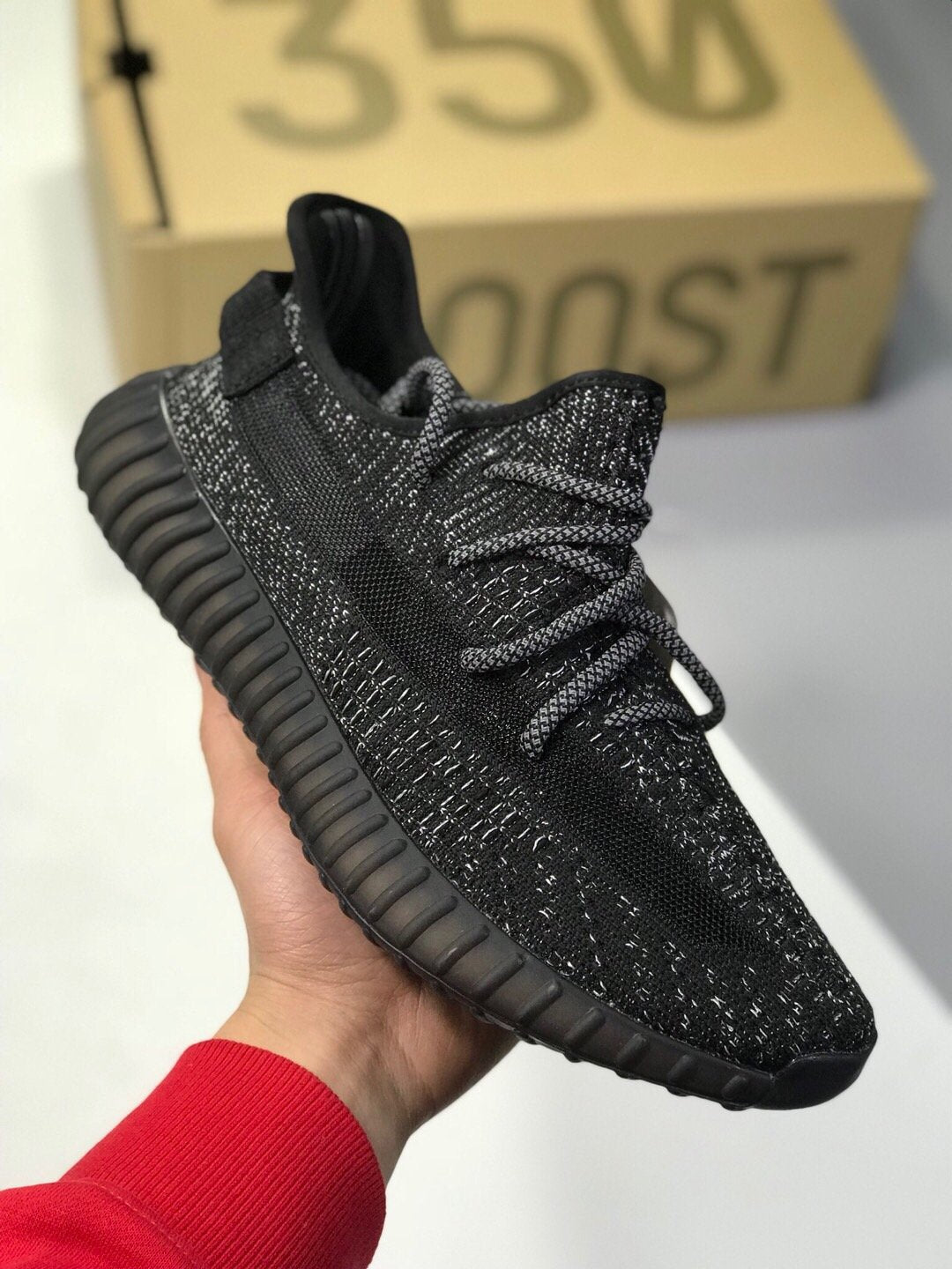 Adidas Yeezy Boost - Black