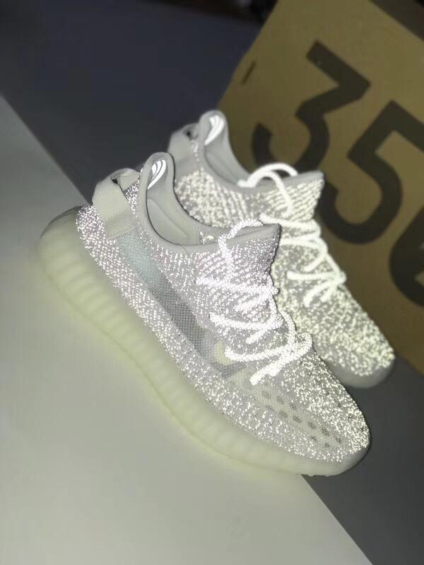 Adidas Yeezy Boost - Grey