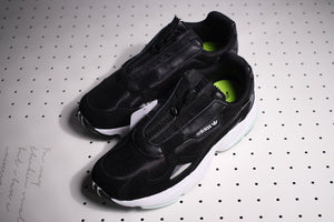 Adidas Falcon Sneaker - Black