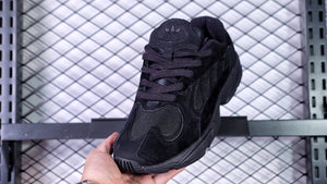 Adidas YEEZY700 Originals Sneaker - Black