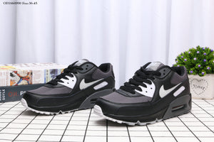 Nike Air Max 90 Sneaker