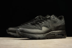 Nike Air Max Sneaker - Black