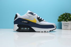 Nike Air Max 90 Sneaker