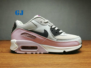 Nike Air Max 90 Women's Sneaker