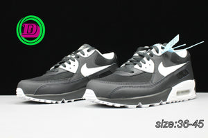 NIKE AIR MAX 90 ESSENTIAL