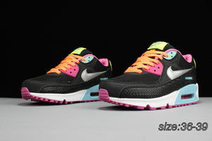 Nike Air Max 90 Women's Sneaker