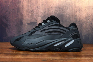 Adidas Yeezy Boost 700 V2 Sneaker - Black